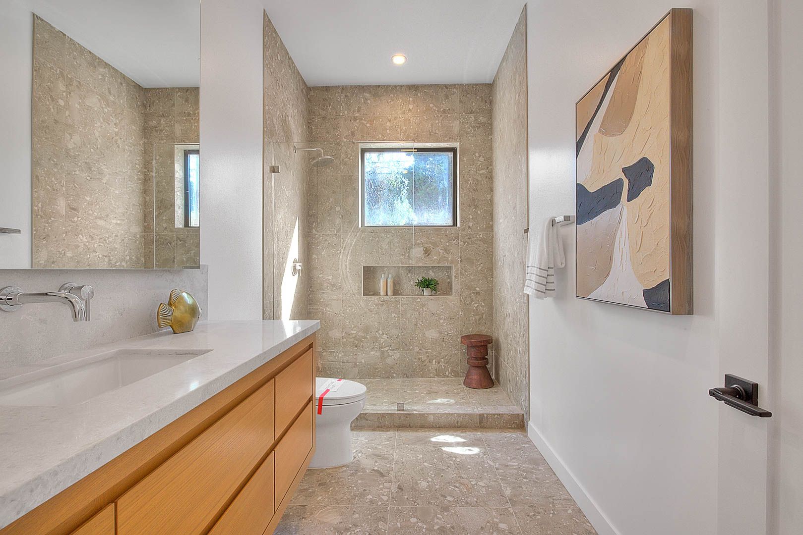 Staged bathroom with marble tile — home staging