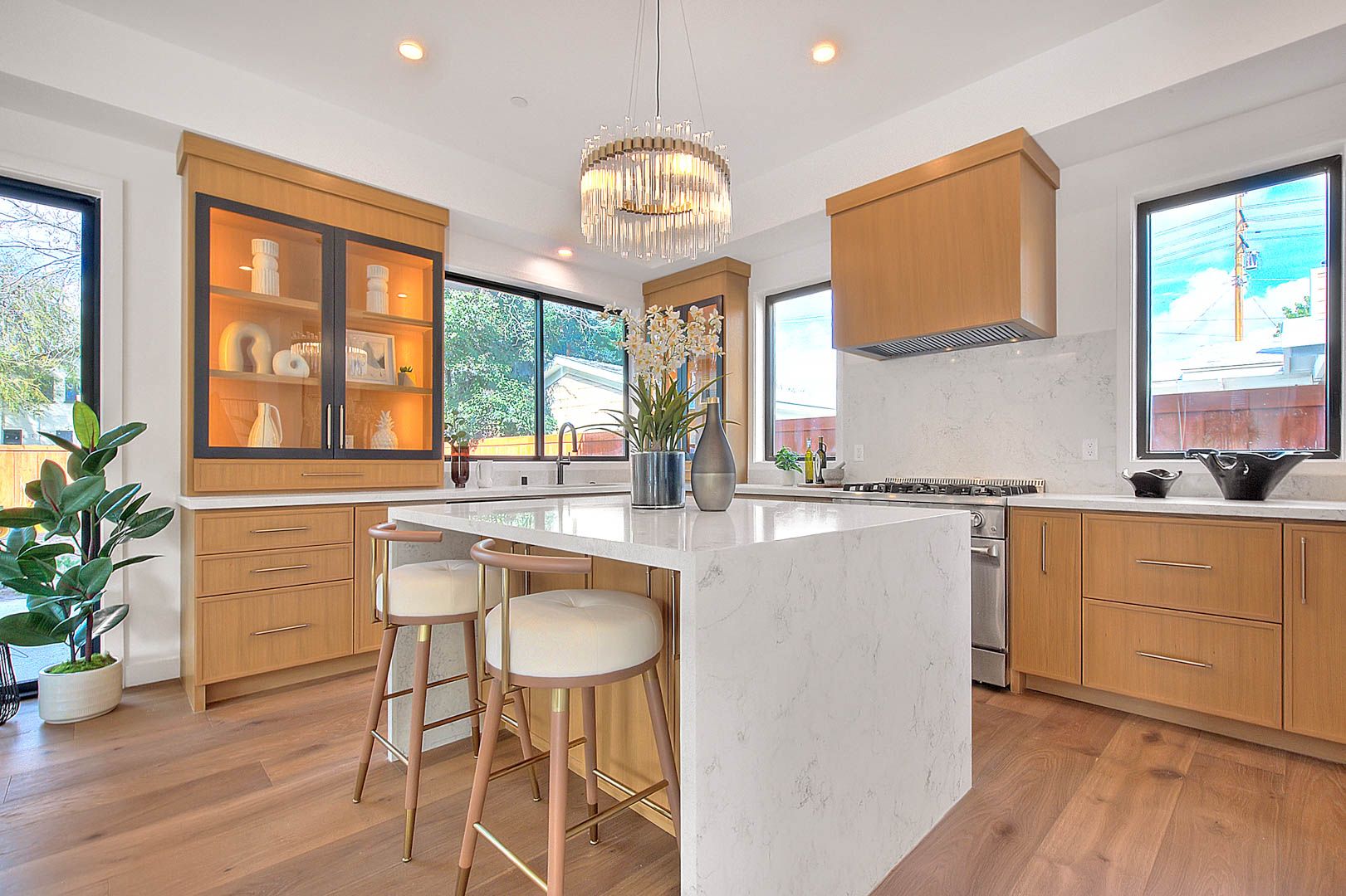 Staged modern kitchen — home staging for real estate listing